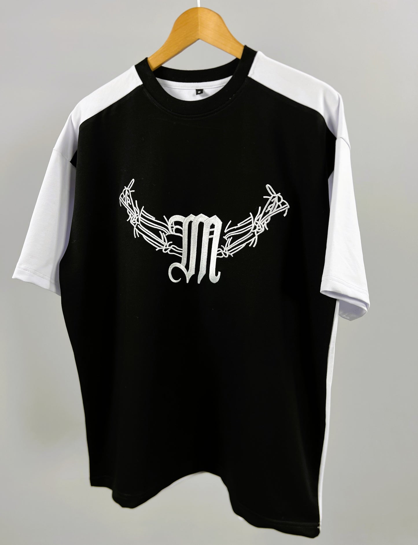 Necklace T-shirt (Oversized)