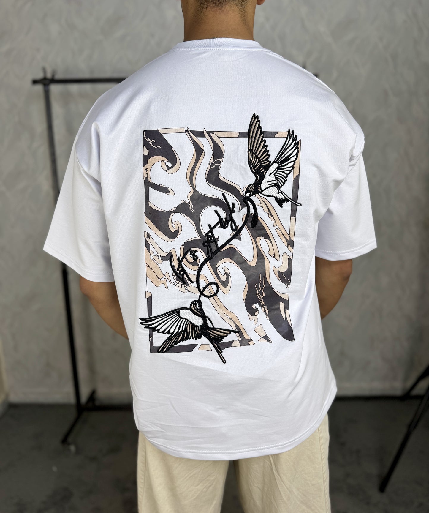 Birds T-shirt (Oversized)