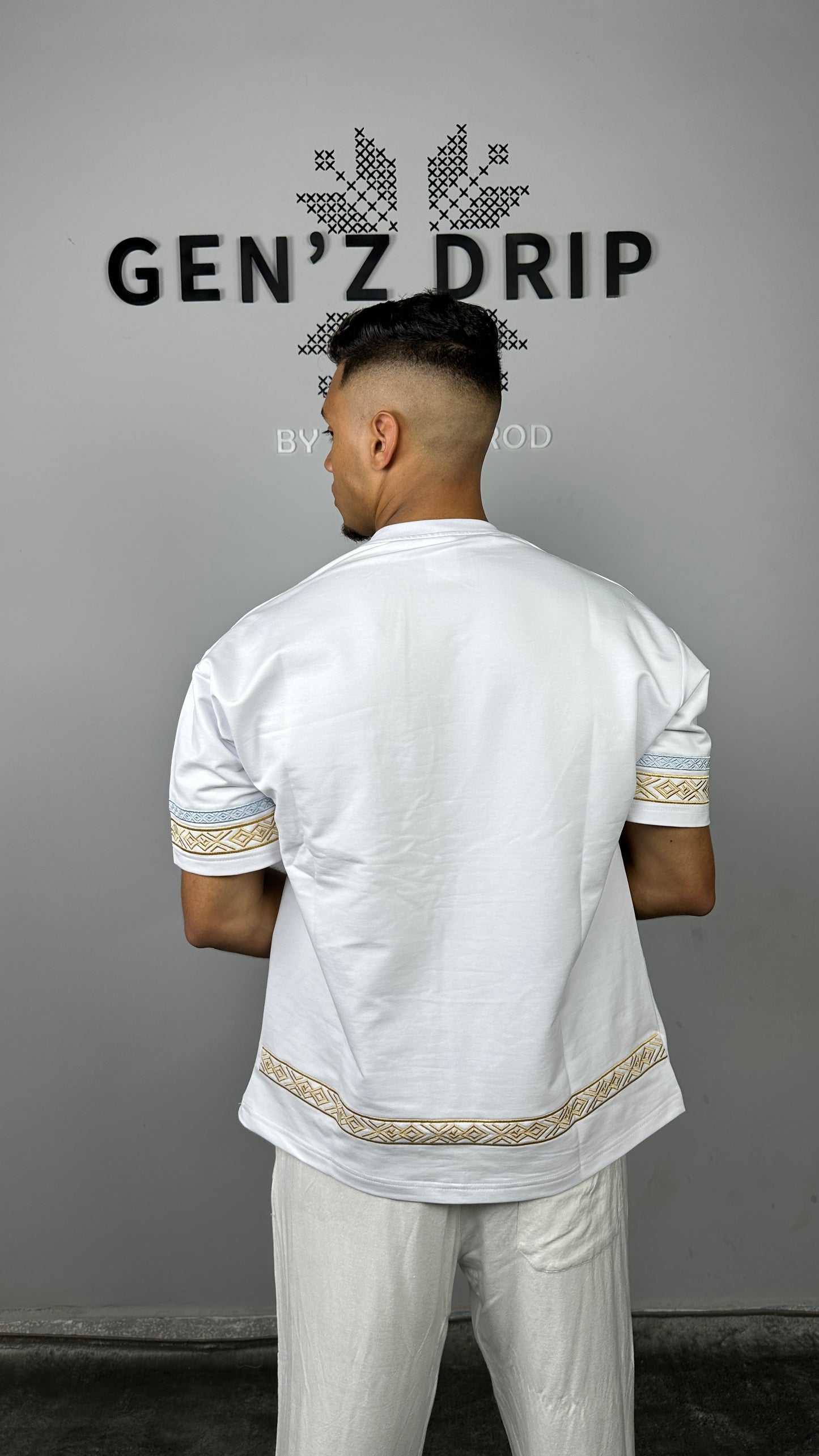 Iconic T-Shirt (Oversized)