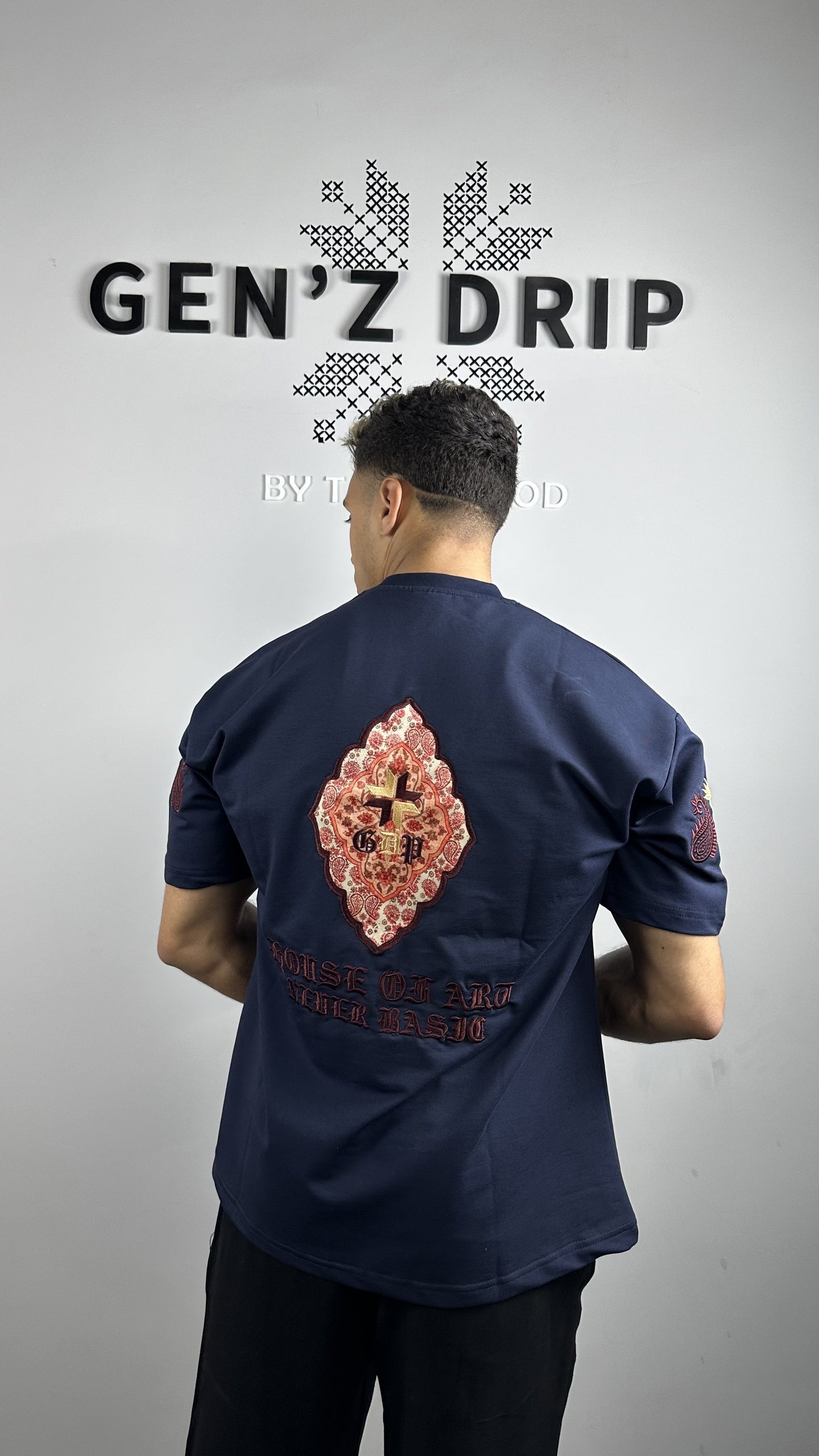 Never Basic T-shirt (Oversized)