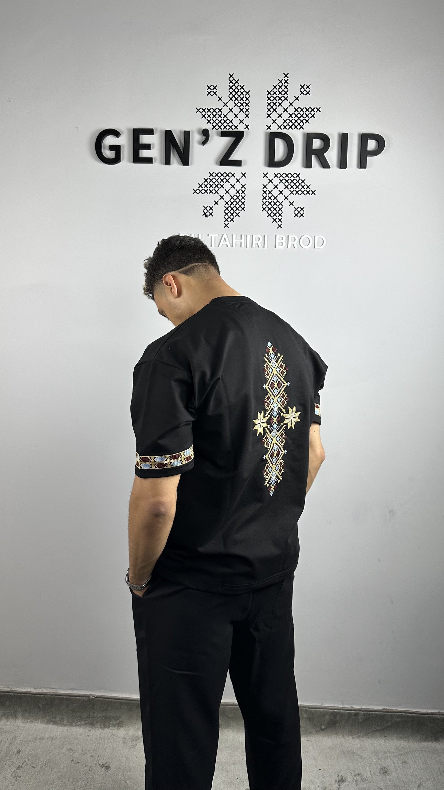 Legacy T-shirt (Oversized)