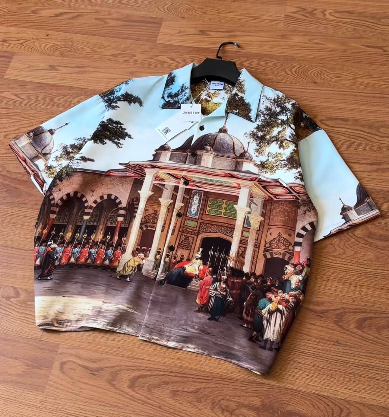 Palace Shirt (Oversized)